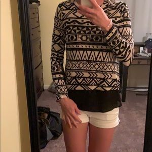 Patterned long sleeve top